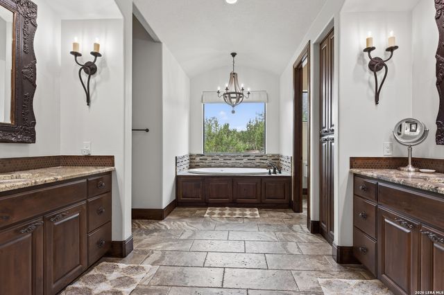 214 SILENT SPG, Boerne, TX 78006