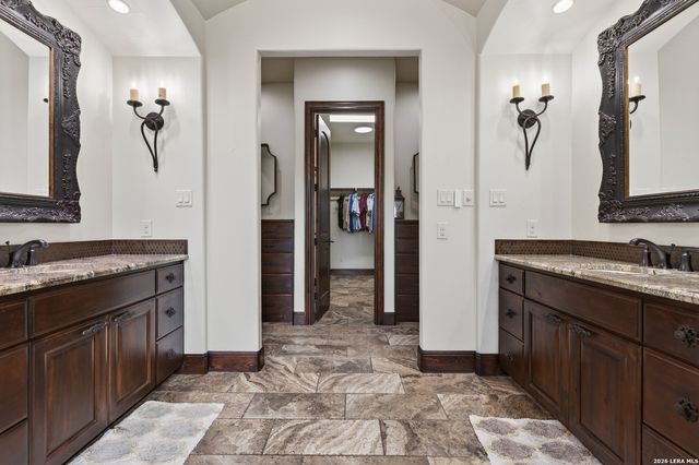 214 SILENT SPG, Boerne, TX 78006