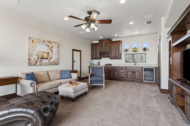 214 SILENT SPG, Boerne, TX 78006