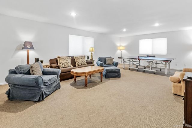 34 Park Circle, Quogue, NY 11959