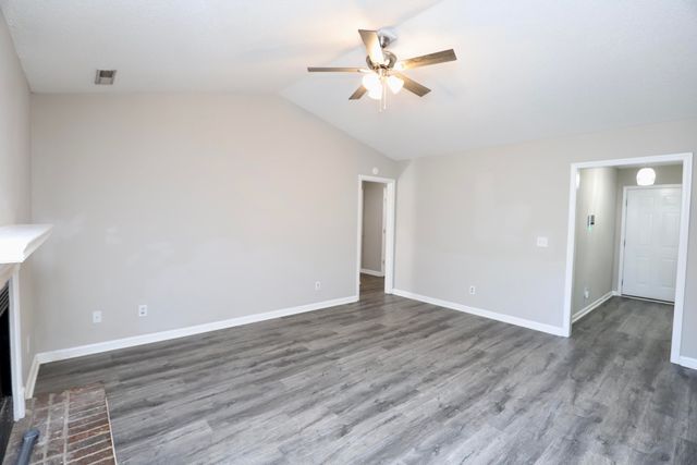 1030 E Sherwood Drive, Sumter, SC 29153