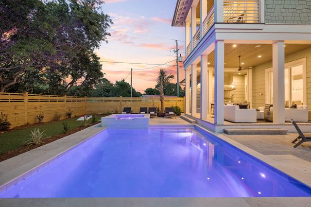 240 Lakeview Drive, Santa Rosa Beach, FL 32459