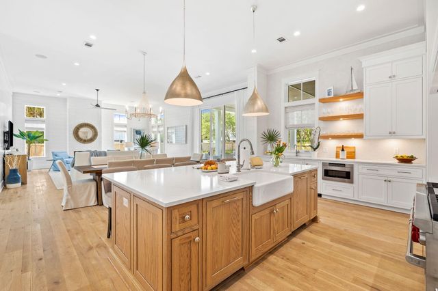 240 Lakeview Drive, Santa Rosa Beach, FL 32459