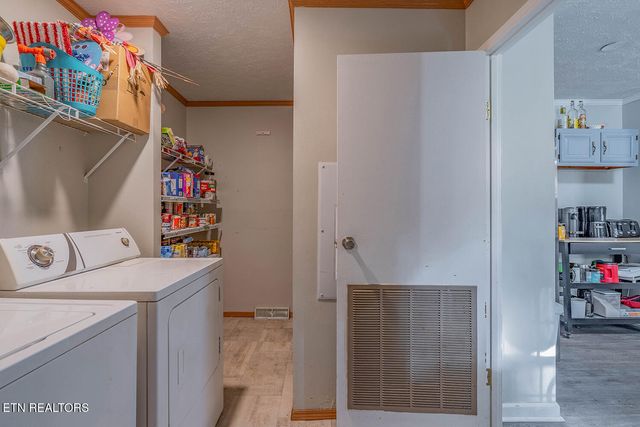 153 Tori Kait Lane, Powell, TN 37849