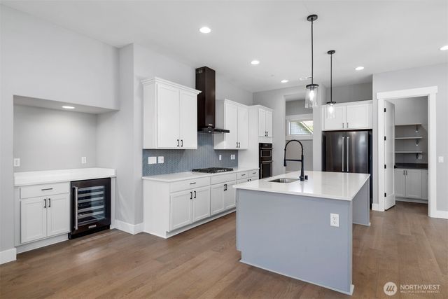 3829 95th Avenue E, Edgewood, WA 98371