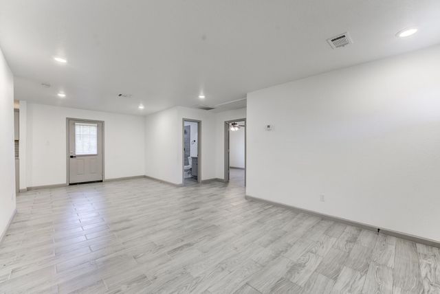 8225 Carolwood Drive, Houston, TX 77028