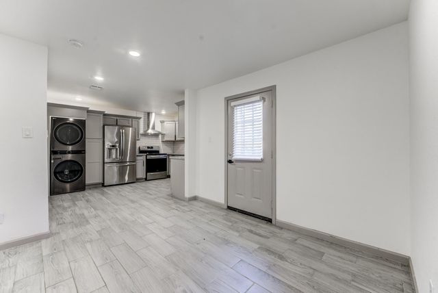 8225 Carolwood Drive, Houston, TX 77028
