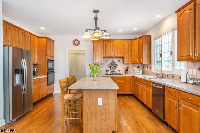 32 INDEPENDENCE DRIVE, Bernards Twp., NJ 07920