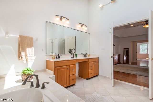 32 INDEPENDENCE DRIVE, Bernards Twp., NJ 07920