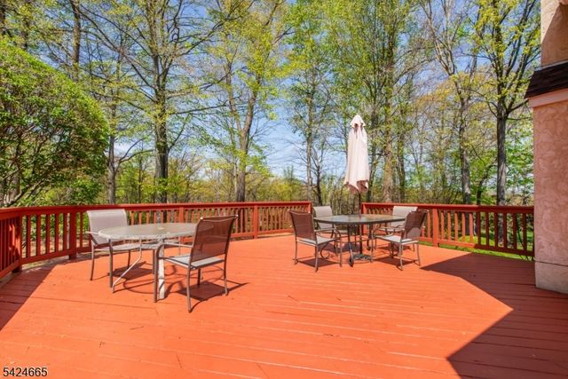 32 INDEPENDENCE DRIVE, Bernards Twp., NJ 07920