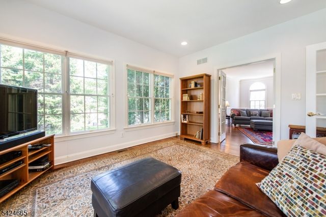 32 INDEPENDENCE DRIVE, Bernards Twp., NJ 07920