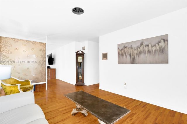 3011 NW 69th Ter, Miami, FL 33147