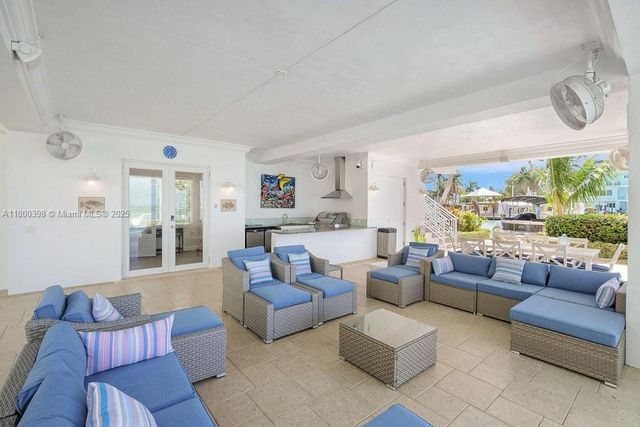 162 Bayview Dr, Islamorada, FL 33036