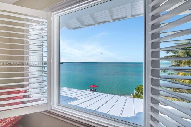 162 Bayview Dr, Islamorada, FL 33036