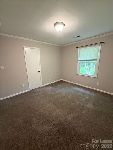 7409 Lockmont Drive, Charlotte, NC 28212