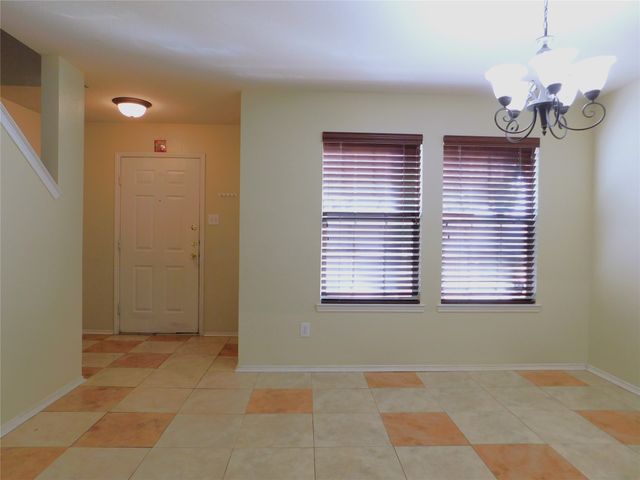 2801 Saddle Drive, Denton, TX 76210