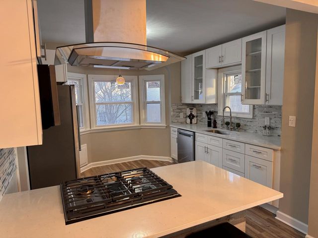 4032 N 42nd STREET, Milwaukee, WI 53216