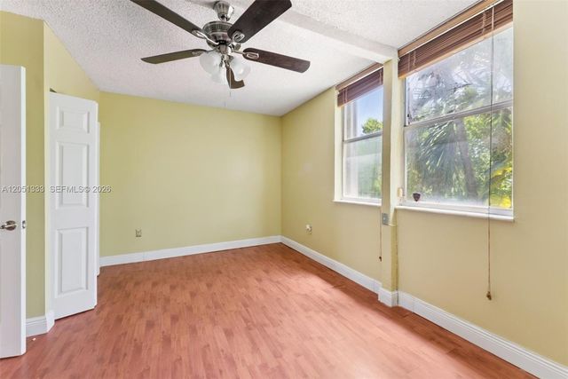 14241 Memorial Hwy 9f Hwy, Miami, FL 33161