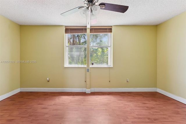 14241 Memorial Hwy 9f Hwy, Miami, FL 33161