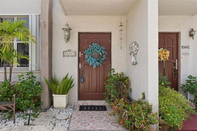 14241 Memorial Hwy 9f Hwy, Miami, FL 33161