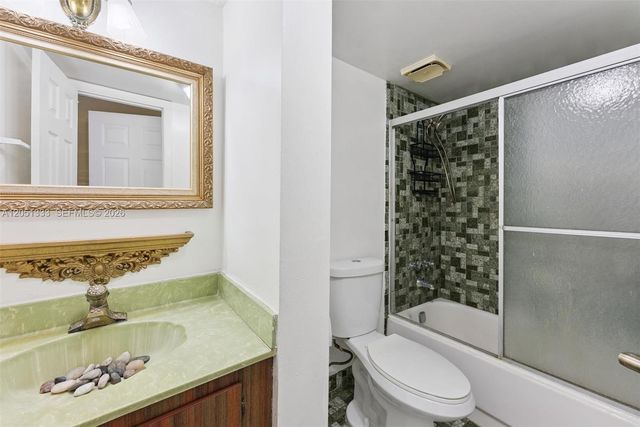 14241 Memorial Hwy 9f Hwy, Miami, FL 33161