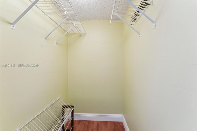 14241 Memorial Hwy 9f Hwy, Miami, FL 33161
