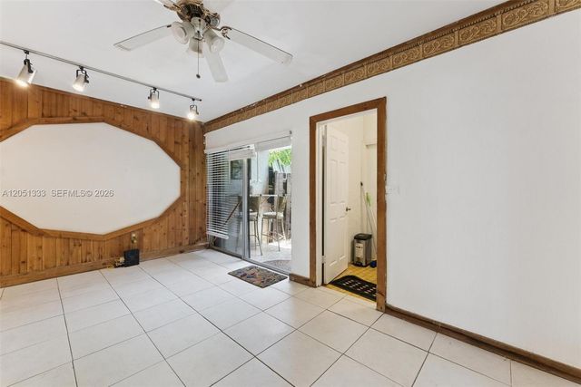 14241 Memorial Hwy 9f Hwy, Miami, FL 33161