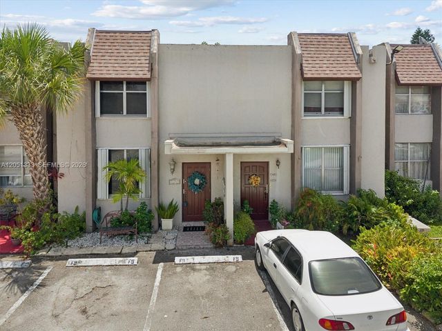 14241 Memorial Hwy 9f Hwy, Miami, FL 33161