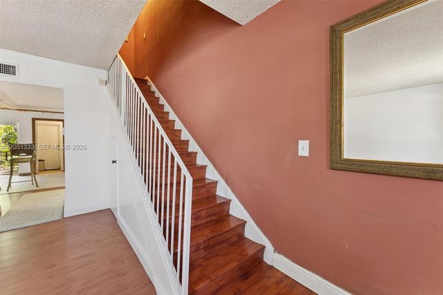 14241 Memorial Hwy 9f Hwy, Miami, FL 33161