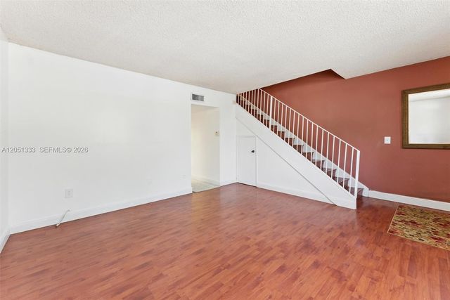 14241 Memorial Hwy 9f Hwy, Miami, FL 33161
