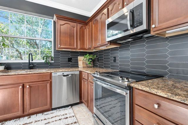 530 RYANS WOODS LANE, Palm Harbor, FL 34683