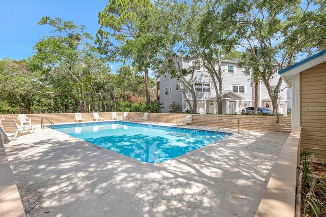 530 RYANS WOODS LANE, Palm Harbor, FL 34683