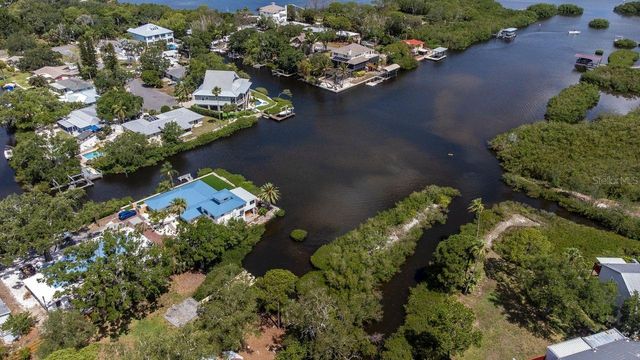 530 RYANS WOODS LANE, Palm Harbor, FL 34683