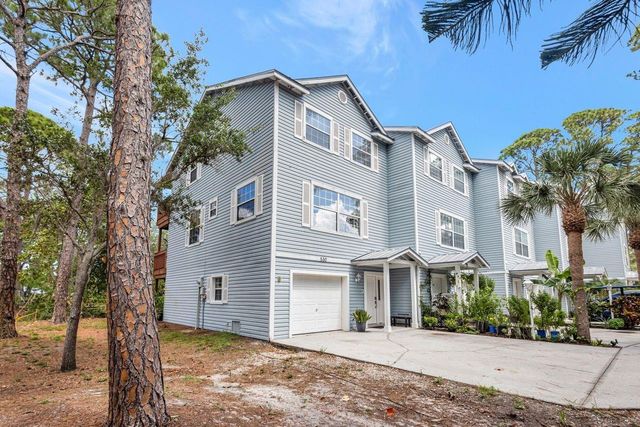 530 RYANS WOODS LANE, Palm Harbor, FL 34683