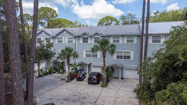 530 RYANS WOODS LANE, Palm Harbor, FL 34683