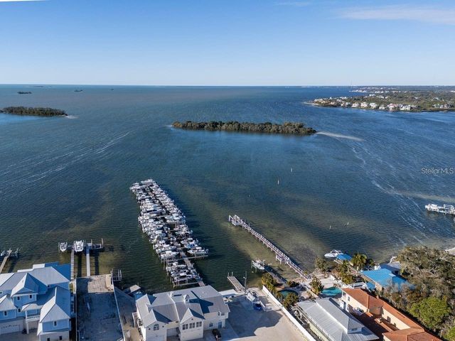 530 RYANS WOODS LANE, Palm Harbor, FL 34683