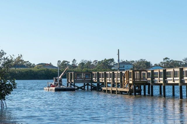 530 RYANS WOODS LANE, Palm Harbor, FL 34683