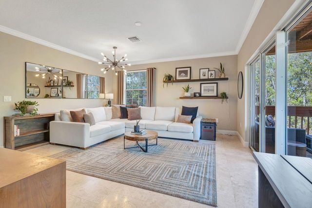 530 RYANS WOODS LANE, Palm Harbor, FL 34683