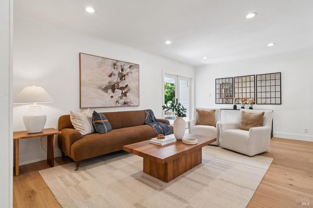 10 Eliseo Dr, Greenbrae, CA 94904