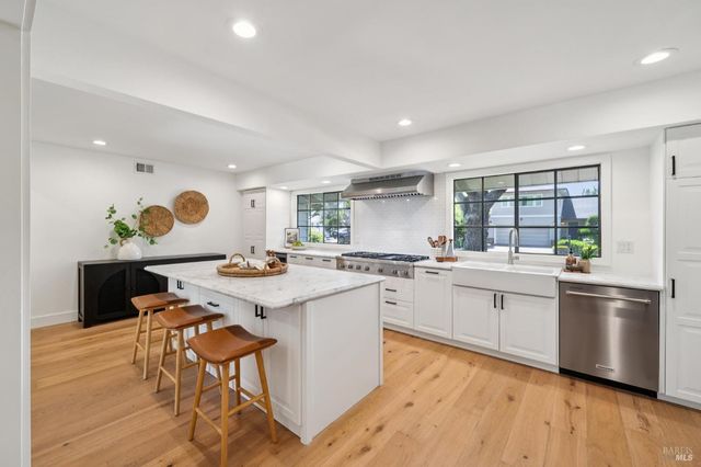 10 Eliseo Dr, Greenbrae, CA 94904