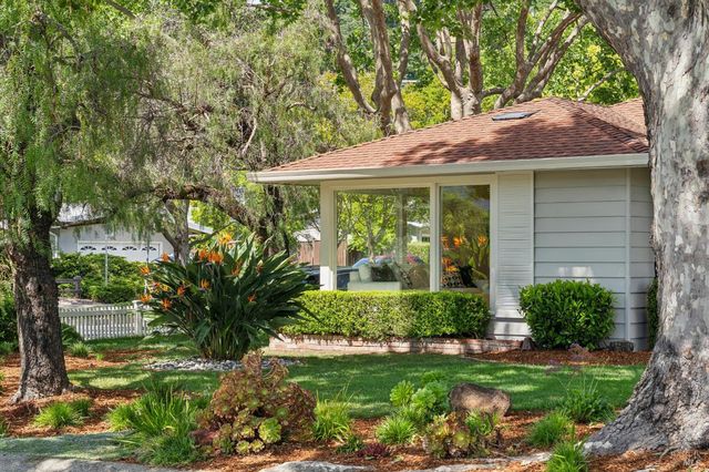 10 Eliseo Dr, Greenbrae, CA 94904