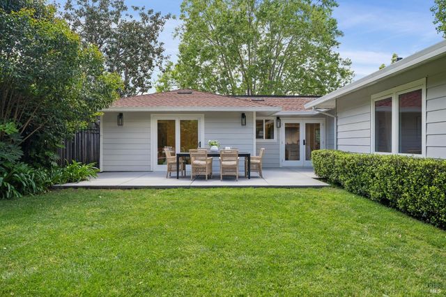 10 Eliseo Dr, Greenbrae, CA 94904