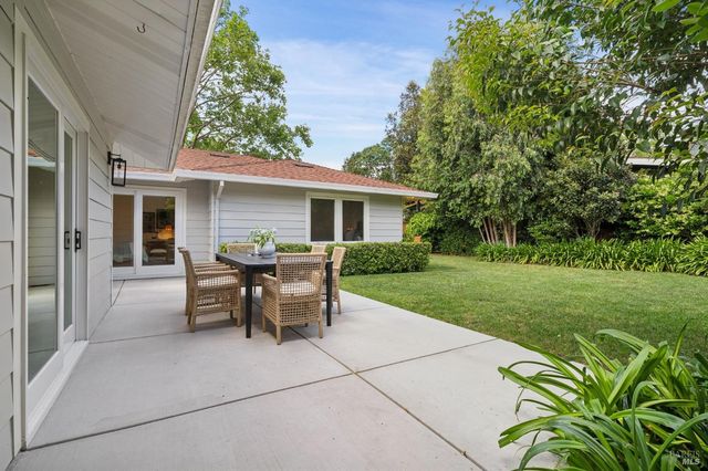 10 Eliseo Dr, Greenbrae, CA 94904