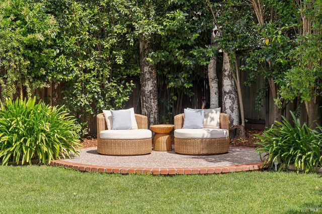 10 Eliseo Dr, Greenbrae, CA 94904