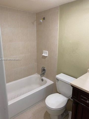 801 NW 47th Ave 214W, Miami, FL 33126