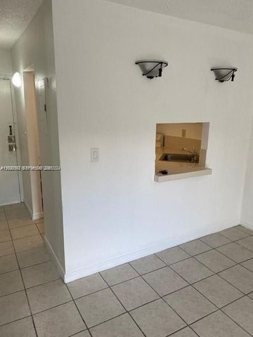 801 NW 47th Ave 214W, Miami, FL 33126