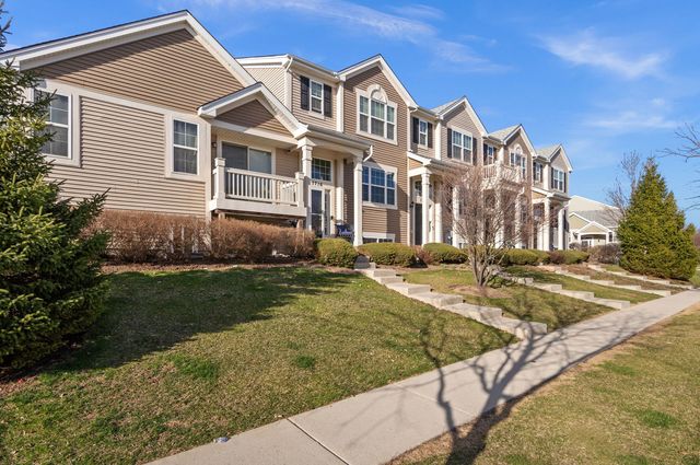 1716 Windward Drive, Pingree Grove, IL 60140