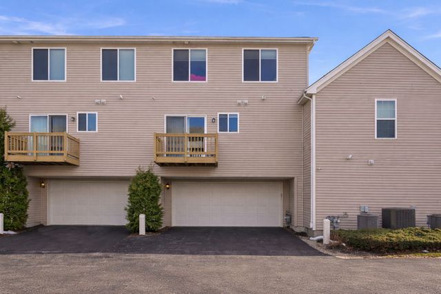 1716 Windward Drive, Pingree Grove, IL 60140