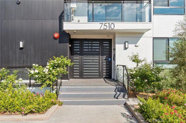 7510 Sepulveda Boulevard 101, Van Nuys, CA 91405