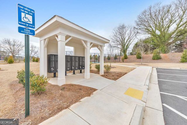 124 Redford Lane, Canton, GA 30115